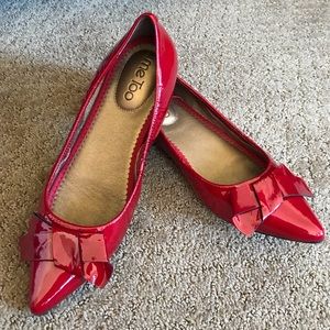 ALL 5* SELLER SALE: Gorgeous Me Too RED HOT pumps